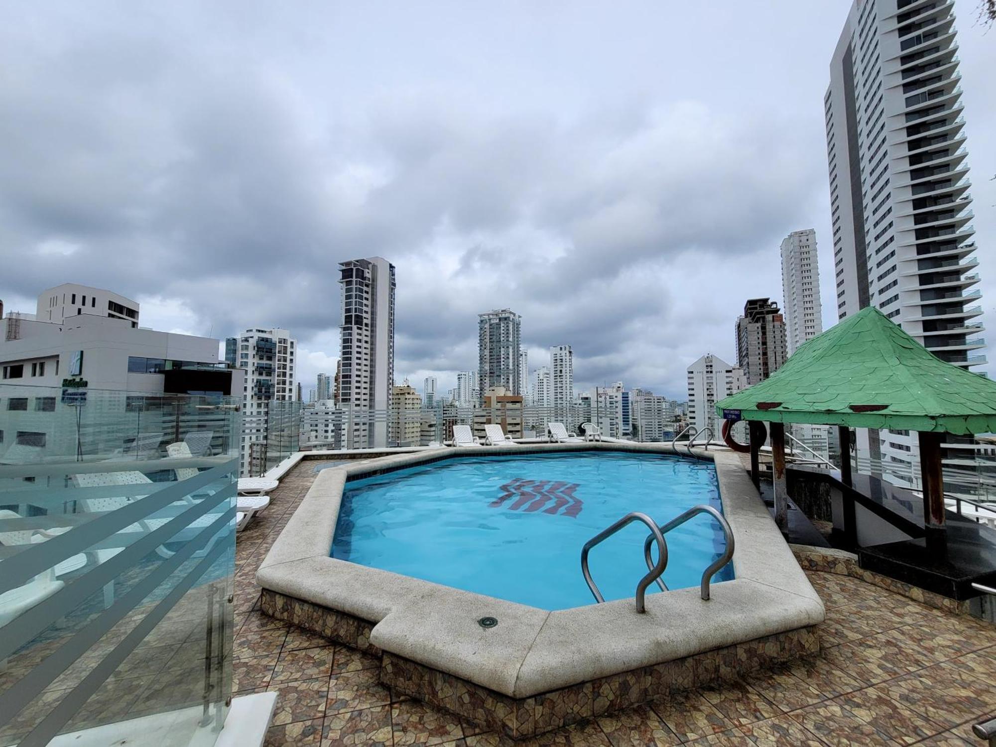 Live - Escape Plaza Cartagena