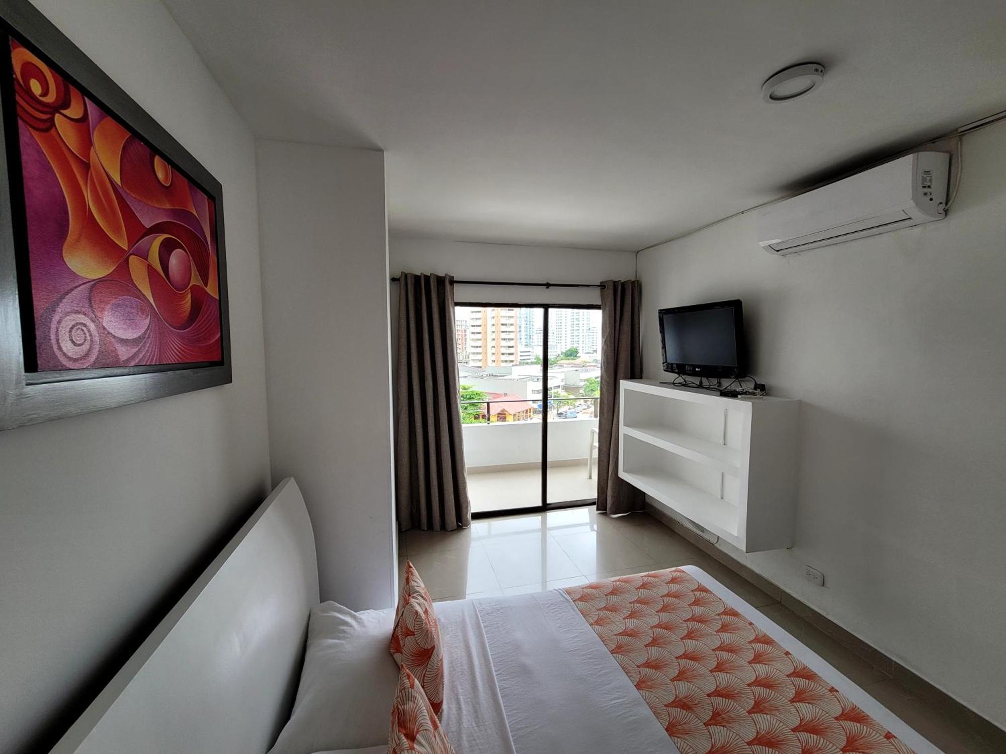 Live - Escape Plaza Cartagena