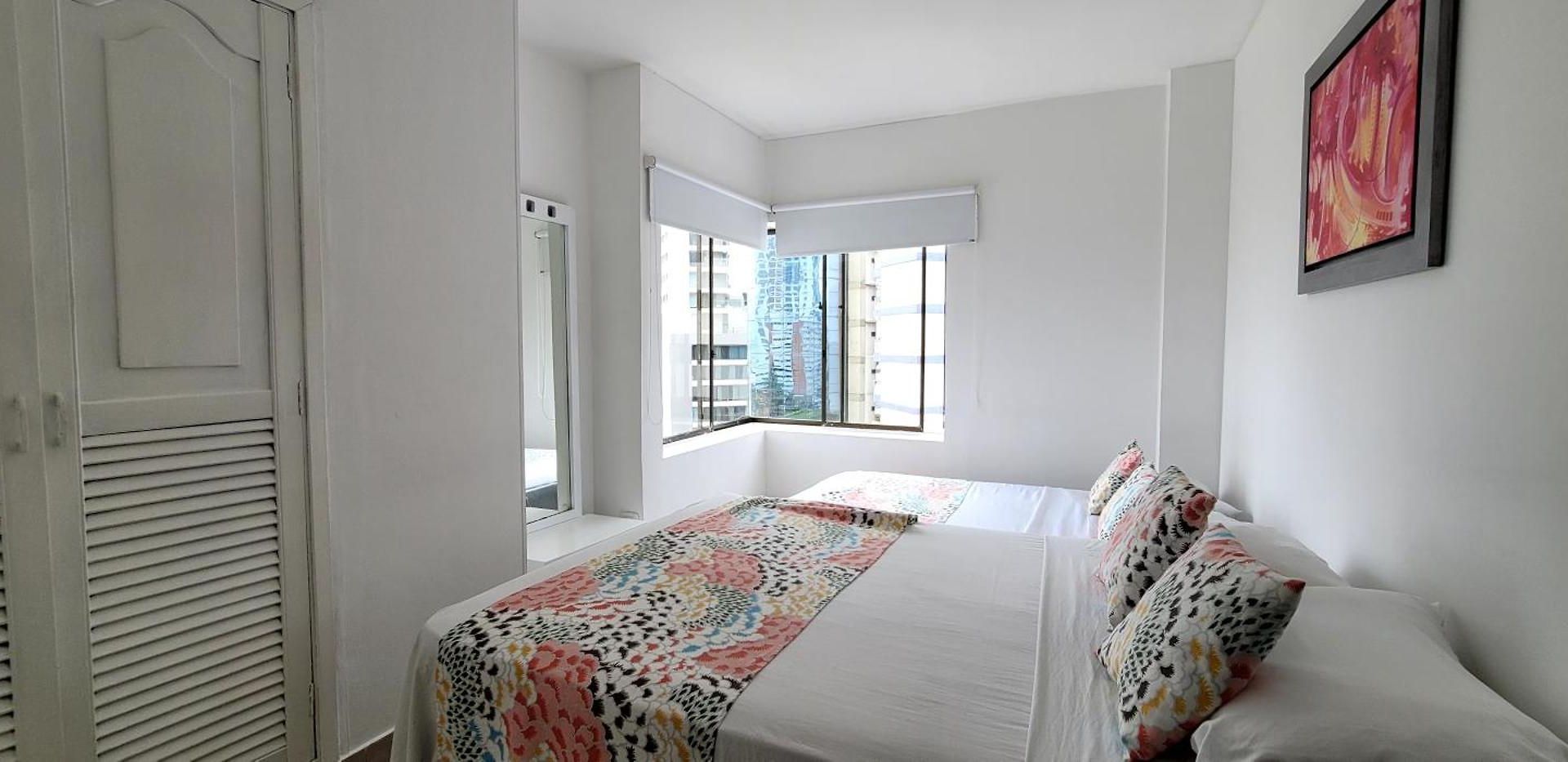Apartahotel Live - Escape Plaza Cartagena