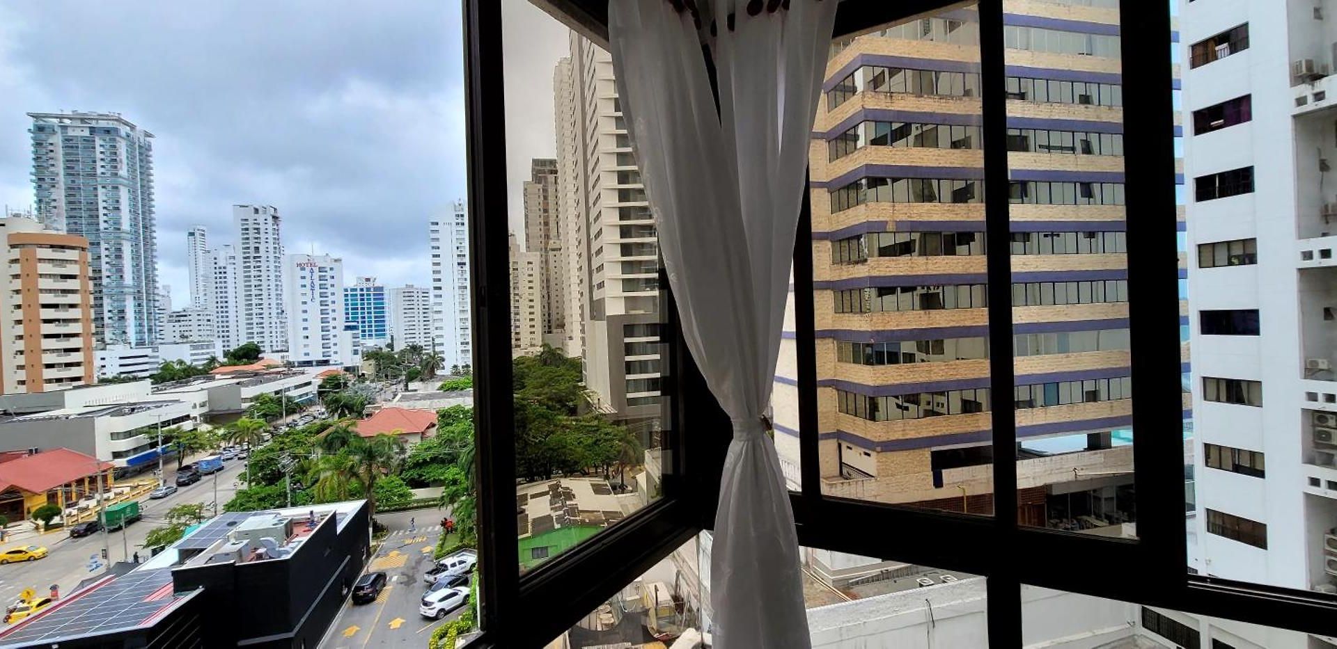 Live - Escape Plaza Apartahotel Cartagena