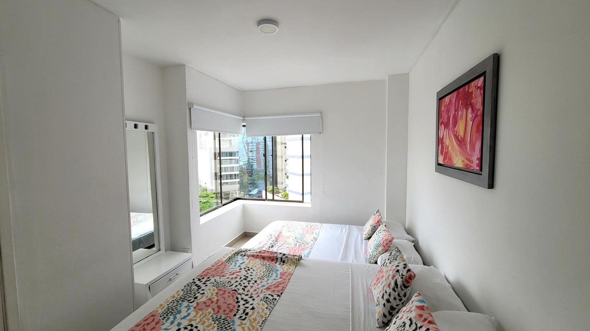 Apartahotel Live - Escape Plaza
