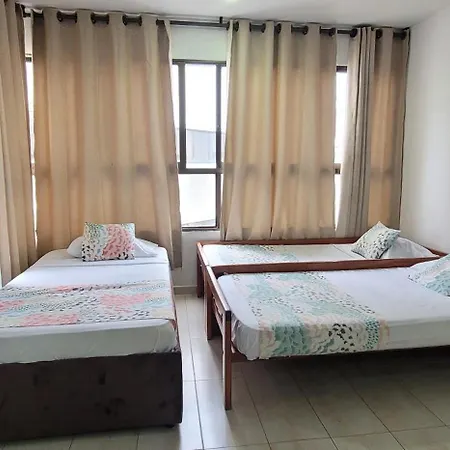 Live - Escape Plaza Apartahotel Cartagena