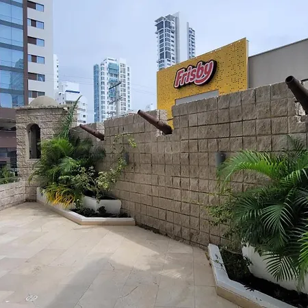 Live - Escape Plaza