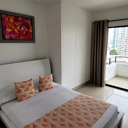 Live - Escape Plaza Apartahotel Cartagena