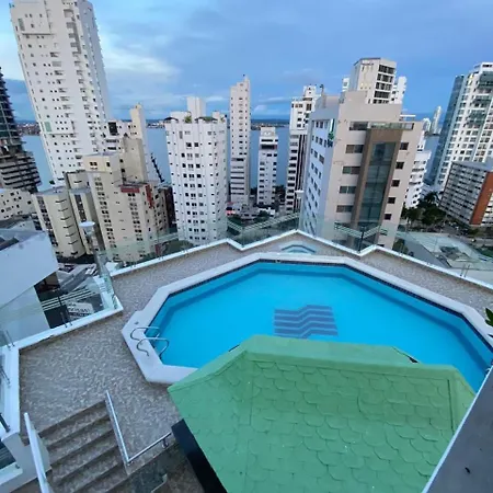 Apartahotel Live - Escape Plaza *