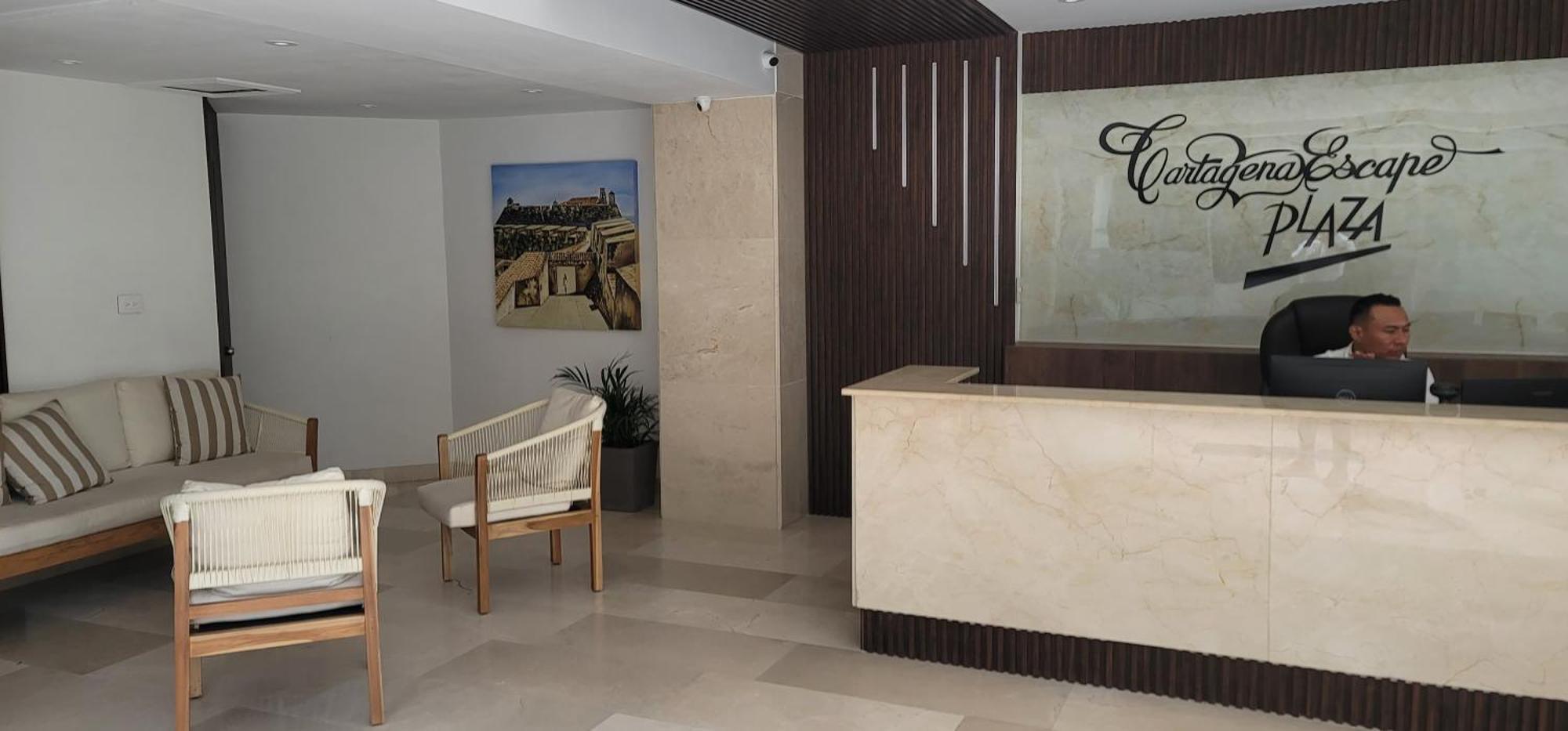 Apartahotel Live - Escape Plaza *