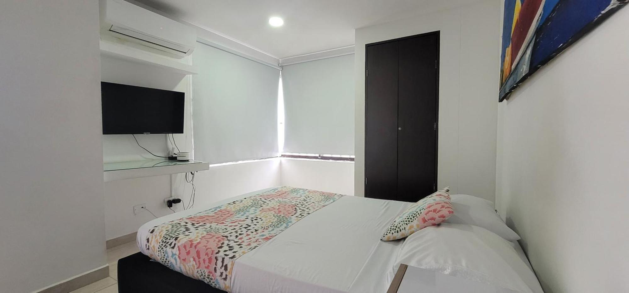 Live - Escape Plaza *