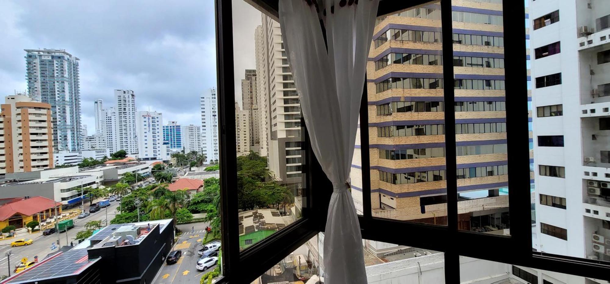 Live - Escape Plaza Apartahotel Cartagena